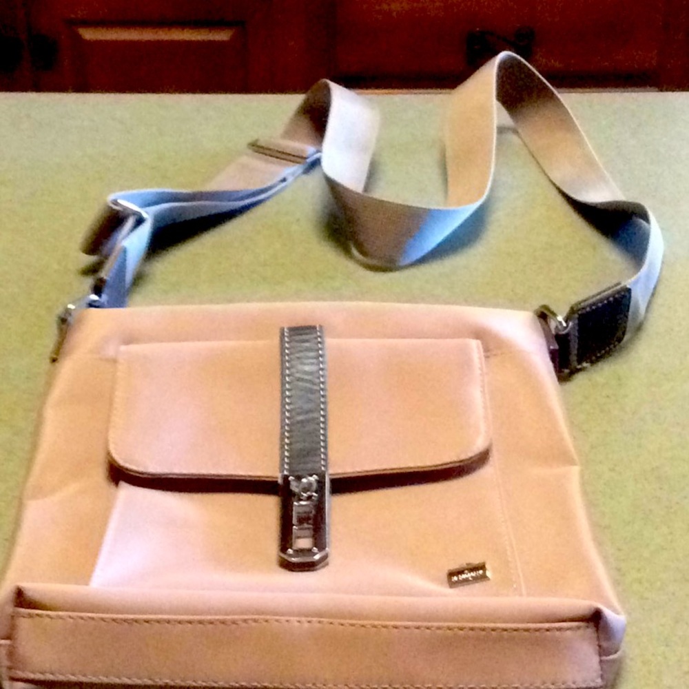 Cross body bag
